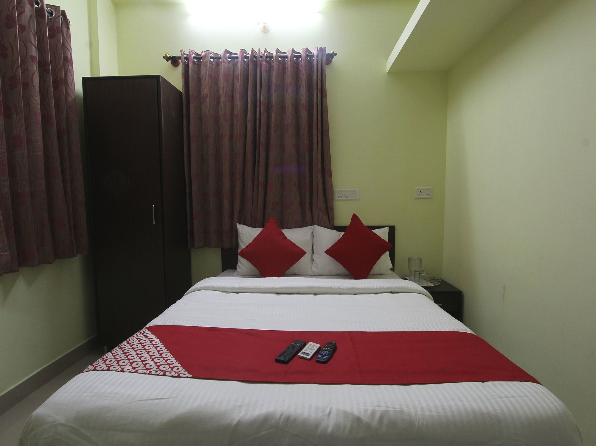 Hotel O V R Residency Near Sri Amruth Chithra Mandira Bangalore Exterior foto